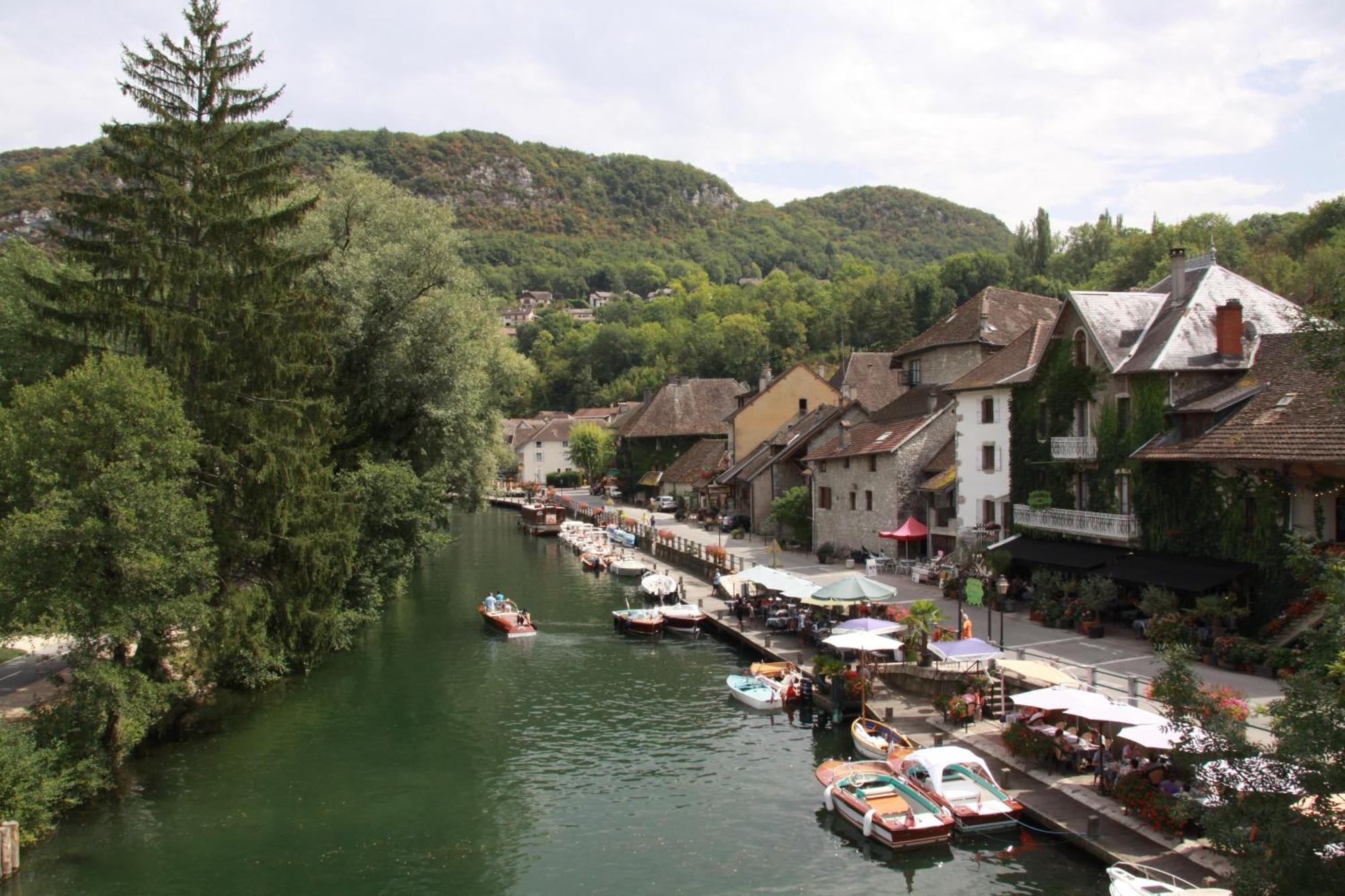 Bed and Breakfast Le Doux Nid Chanaz Exterior foto