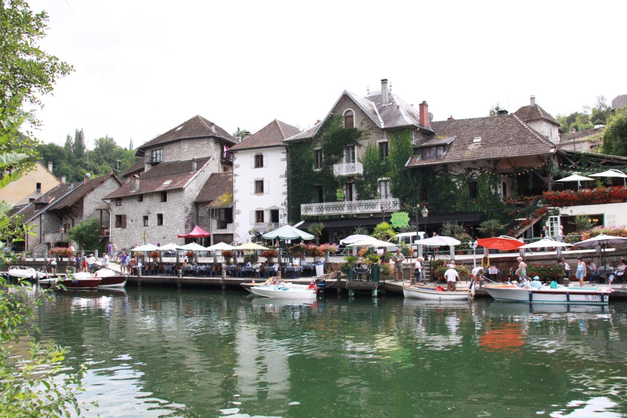 Bed and Breakfast Le Doux Nid Chanaz Exterior foto